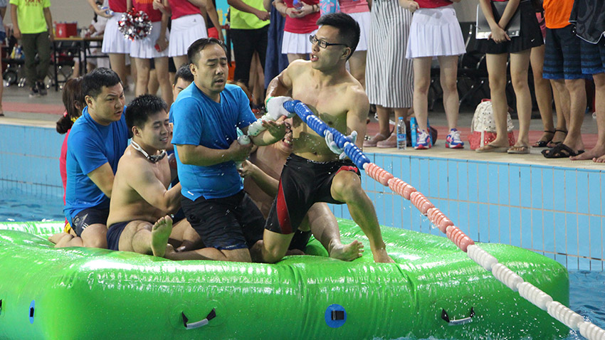 水上趣味運(yùn)動(dòng)會(huì)