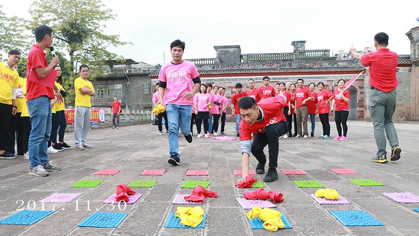 佛開(kāi)高速團(tuán)隊(duì)“古鎮(zhèn)傳說(shuō)”主題團(tuán)建