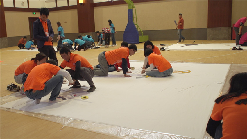 泉興集團(tuán)團(tuán)隊(duì)巨畫(huà)-20171125-26