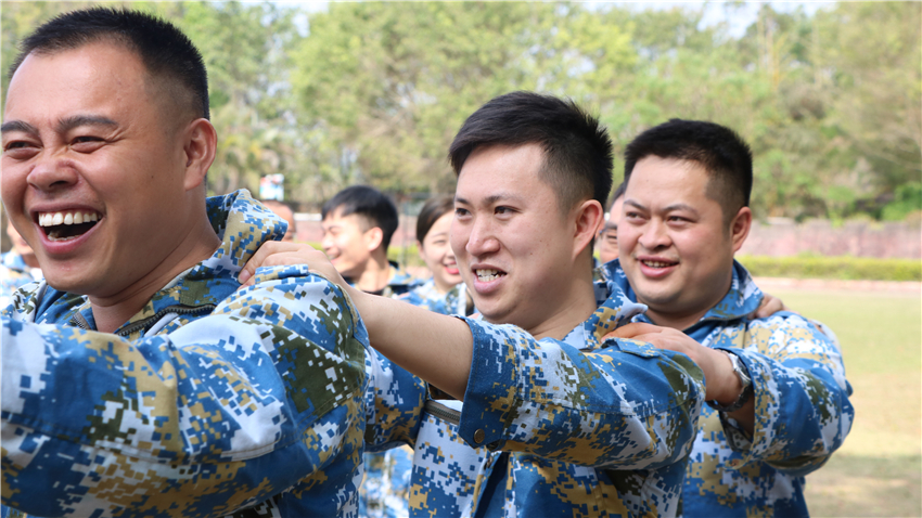 簡派照明團隊拓展訓(xùn)練活動取得圓滿成功