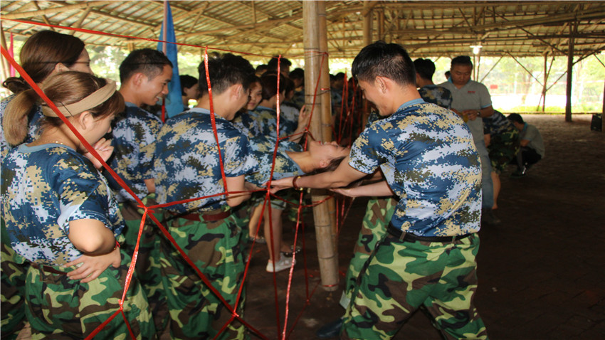 佛山市萬金所商業(yè)投資有限公司精英拓展訓(xùn)練營