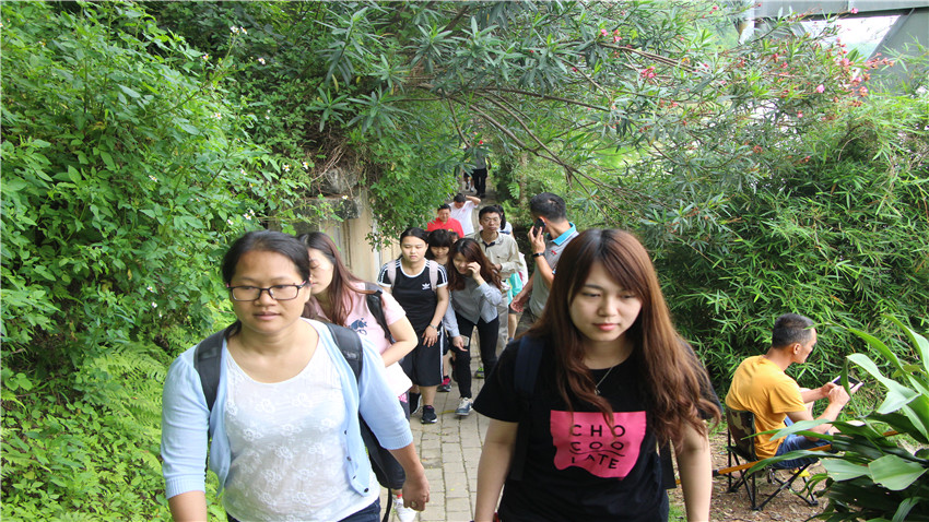 廣東利通置業(yè)投資有限公司增江畫(huà)廊踏青活動(dòng)