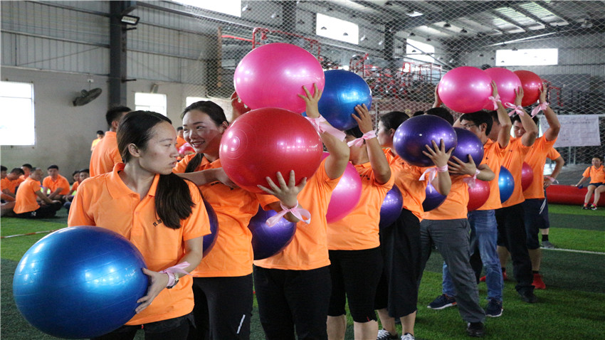 廣州龍湖物業(yè)2017員工趣味運動會