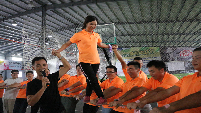 廣州龍湖物業(yè)2017員工趣味運動會