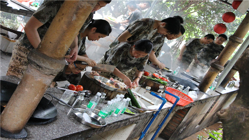 廣州陽光100銷售傳奇體驗(yàn)式拓展培訓(xùn)活動(dòng)