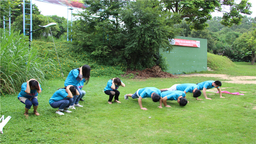 常州子蘭家居用品有限公司聯(lián)合搏翱培訓(xùn)舉辦戶外拓展訓(xùn)練活動(dòng)