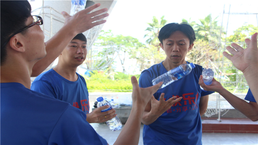 匯平化工拓展訓(xùn)練活動(dòng)取得圓滿成功!