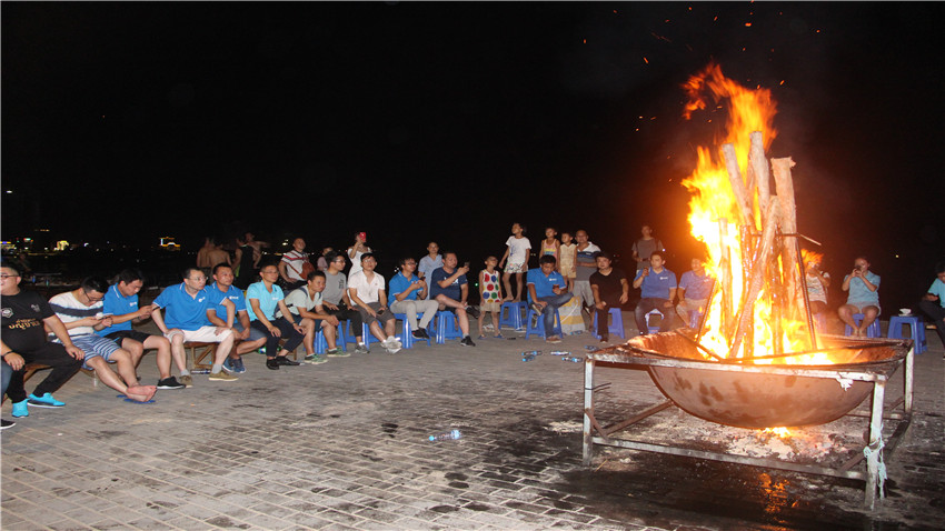 慧聰云商惠州巽寮灣海公園拓展基地拓展訓(xùn)練圓滿成功