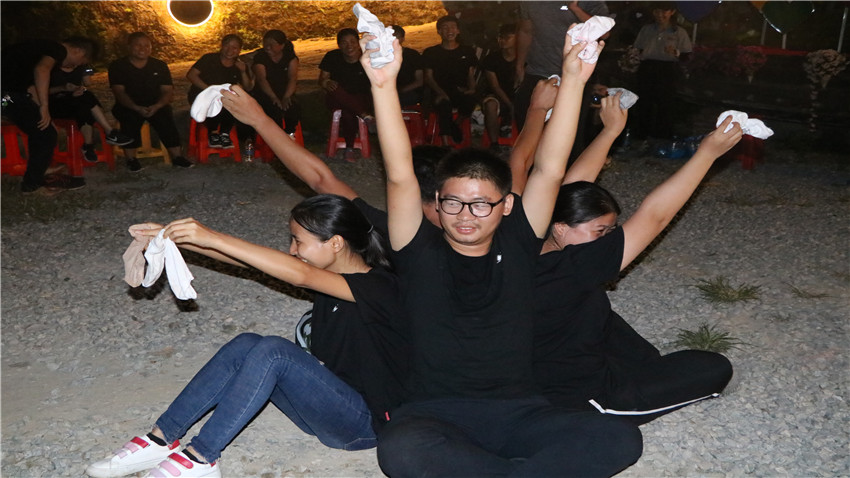 廣州市葵力橡塑制品有限公司十三周年慶拓展活動(dòng)圓滿結(jié)束！