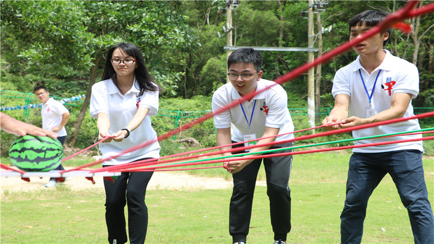中建四局珠海公司紅星海岸新員工拓展活動