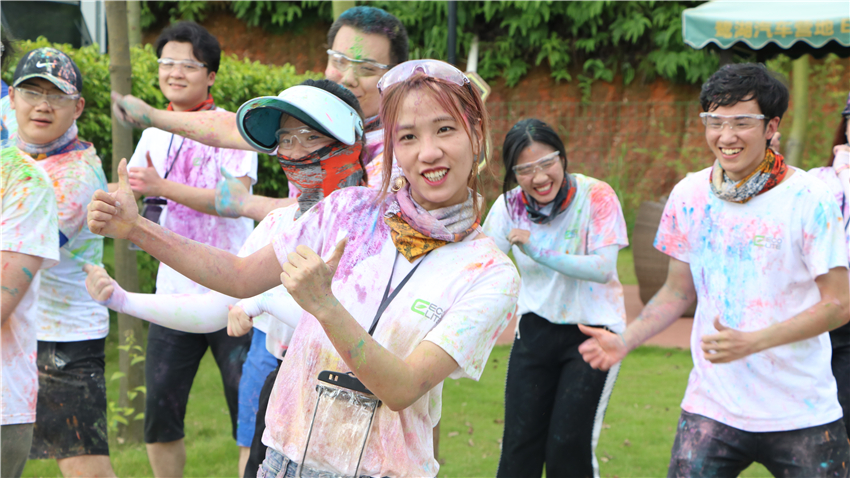 提升公司歸屬感要做什么活動(dòng)？來看看搏翱培訓(xùn)的彩虹跑