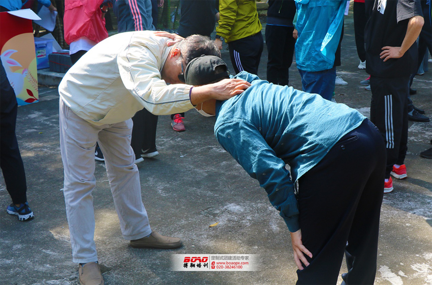 人保財(cái)險(xiǎn)開發(fā)區(qū)支公司鼎湖山七星巖拓展團(tuán)建活動(dòng)